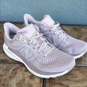 New Balance Women's W860C13 Purple Running Shoes